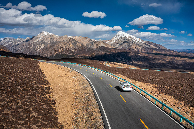 网上频现“京牌”租赁出售 律师称违法有风险