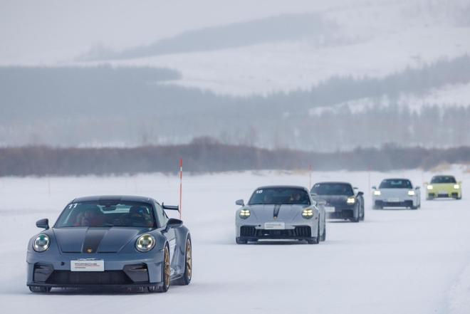 旧地图失效 保时捷以"长期主义"调校航向穿越风暴 旧地图失效 保时捷以"长期主义"调校航向穿越风暴