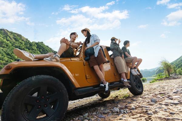 京牌背户车找回现场：警方到场，竟说这事“不好管”