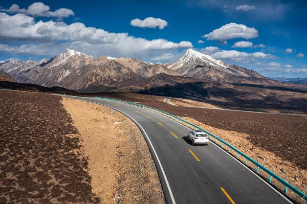 北京夫妻各有1辆京牌，能通过过户互换车牌吗？